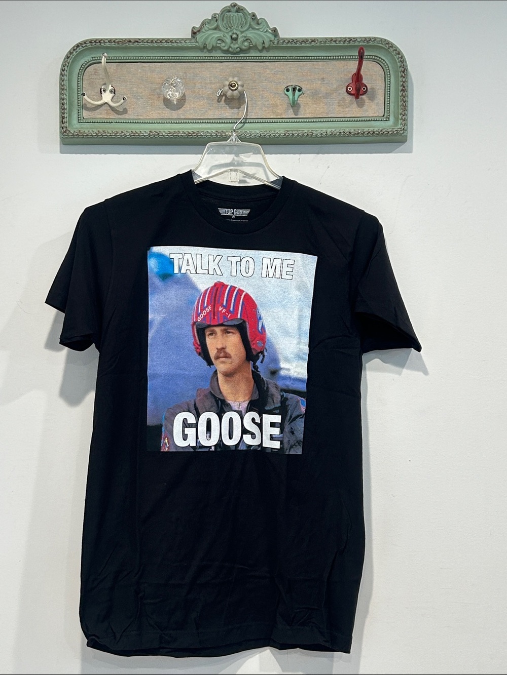 Top Gun humor Black 'Talk To Me Goose' Graphic Tee nostalgia crewneck medium new